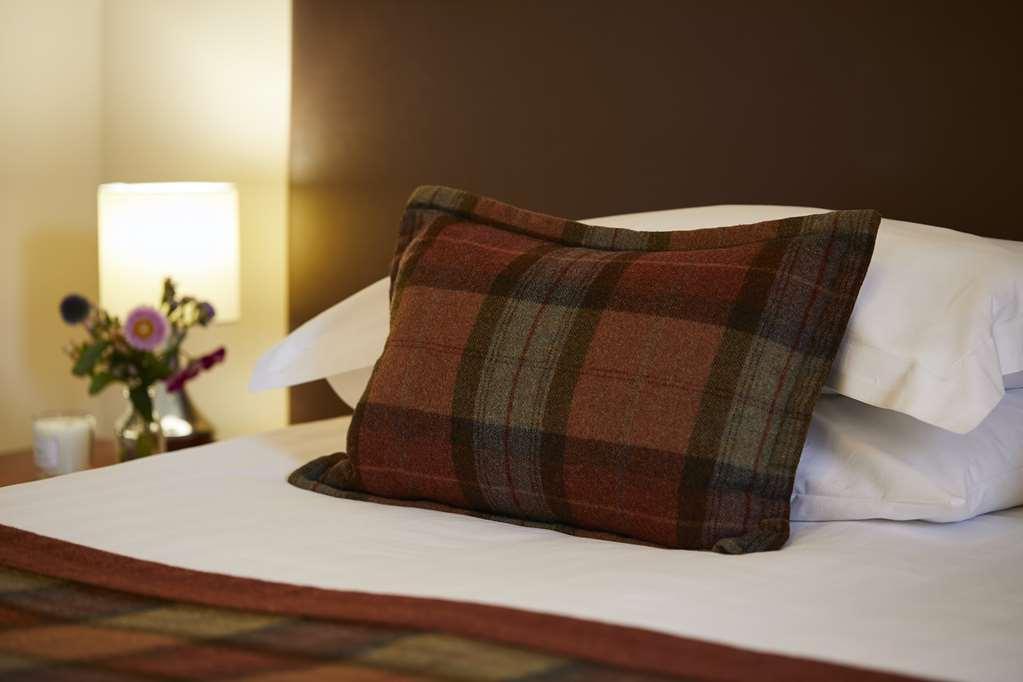 Macdonald New Blossoms Hotel Chester Room photo